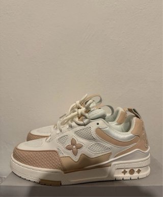 Zapatillas Louis Vuitton Beige y Blanco