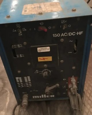 Soldadora Miller 150 AC/DC HF