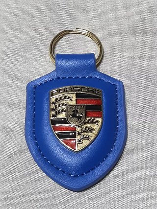 Llavero Porsche Azul con Escudo