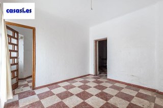 Piso en venta en Crta. De la Sierra en Granada