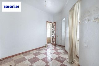 Piso en venta en Crta. De la Sierra en Granada