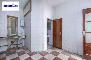 Piso en venta en Crta. De la Sierra en Granada