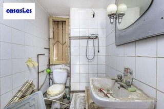Piso en venta en Crta. De la Sierra en Granada