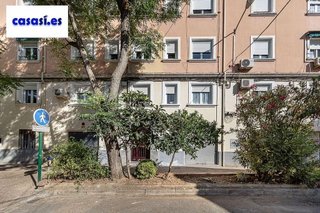 Piso en venta en Crta. De la Sierra en Granada