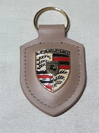Llavero Porsche Camel Rojo