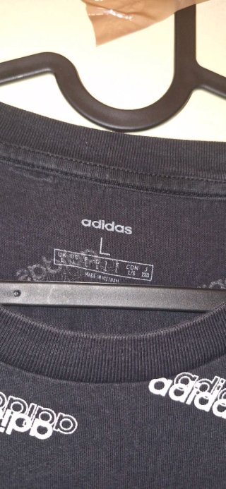 Camiseta Adidas Negra Talla L All over print