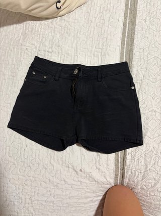 Pantalón corto negro Beesty Talla M