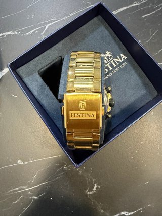 Reloj Festina Dorado y Verde