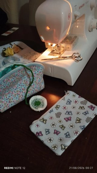 Neceser hecho a mano mariposas y flores