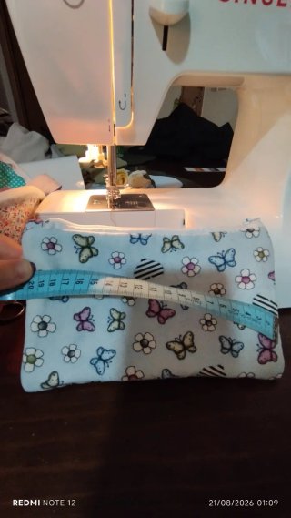 Neceser hecho a mano mariposas y flores