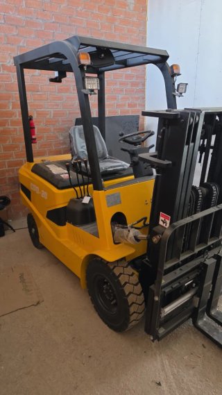 LIQUIDACIÓN Carretilla Elevadora 2000kg