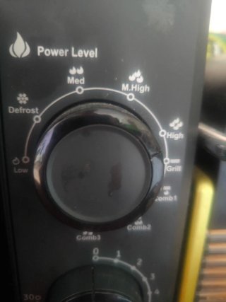 Microondas 17L con Grill OK. OMW 2212 B