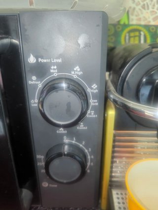 Microondas 17L con Grill OK. OMW 2212 B