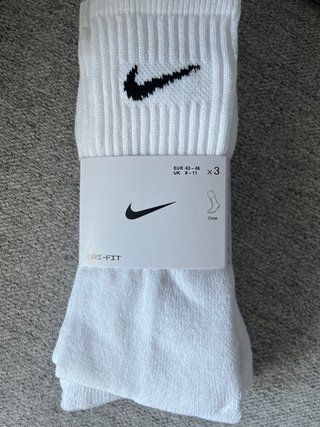 Meias Nike Dri-Fit Brancas (3 pares)