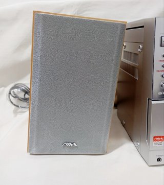 Cadena AIWA Radio CD Cassette XR-EM300
