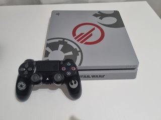 Play Statition 4 Slim 1TB - Star Wars Ed. Limitada