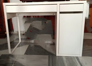 Escritorio blanco moderno