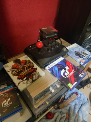 PS5 con juegos y 2 mandos