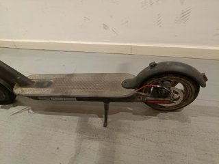 Patinete Eléctrico Xiaomi Mi Scooter M365