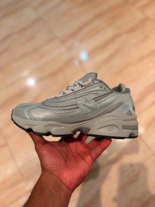 New Balance 1000 Gris/Plata 27.5cm