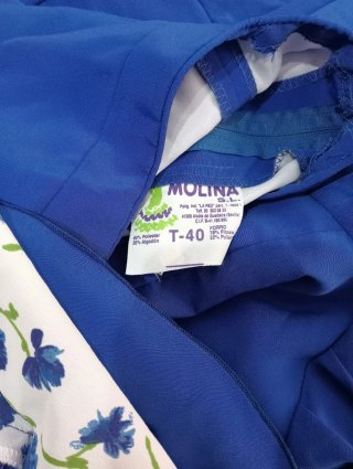 Traje de flamenca azul con volantes