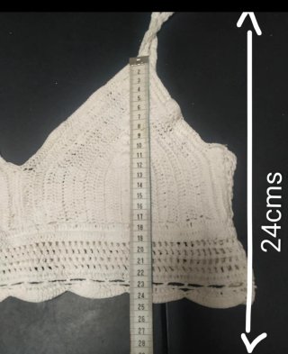 Top Crochet Bershka Talla L
