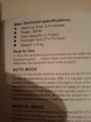 Máquina de humo AGPTEK con luces LED y control rem