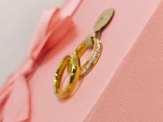 Pack 2 Anillos Dorados alianza circonitas
