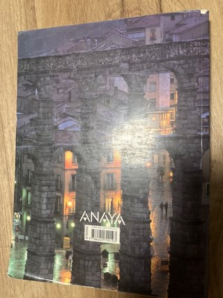 Libro latín 1 bachillerato.