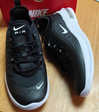 Tenis Nike Air niño Talla 35