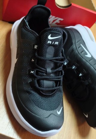Tenis Nike Air niño Talla 35