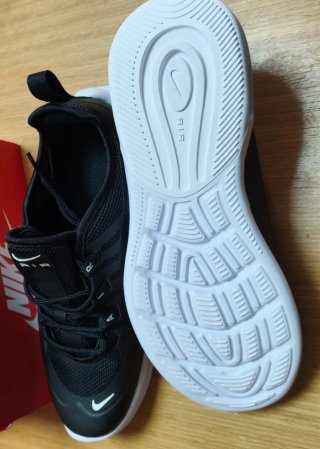 Tenis Nike Air niño Talla 35