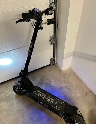 Patinete Eléctrico Mercedes-AMG