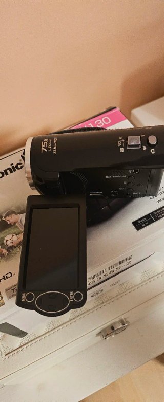 Videocámara Panasonic HC-V130 Full HD