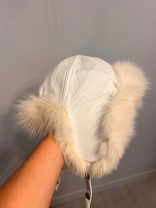 Gorro de invierno con orejeras
