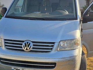VOLKSWAGEN caravelle
