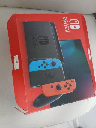 Nintendo Switch Azul y Naranja