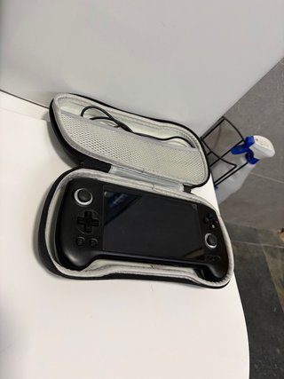 ANBERNIC RG556 128GB + Funda