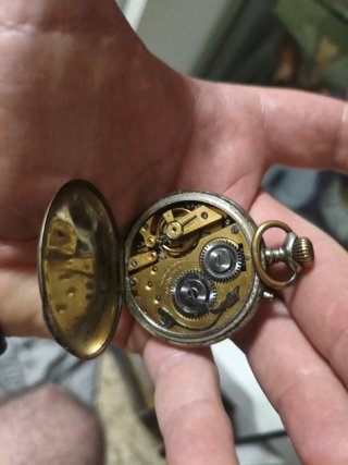 Reloj de bolsillo antiguo