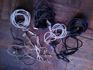 Lote de cables eléctricos variados