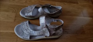 Sandalias doradas confort Talla 40