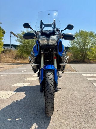 Moto Azul y gris