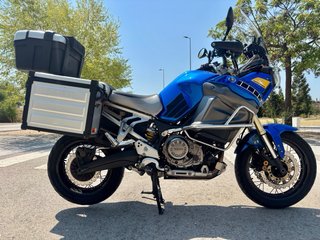 Moto Azul y gris