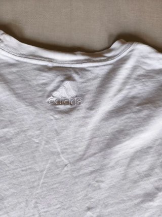 Camiseta Adidas Blanca Logo Negro Manga Corta
