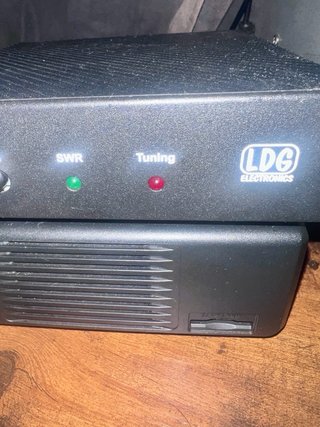 ICOM IC-7100 HF/VHF/UHF Radio Transceptor