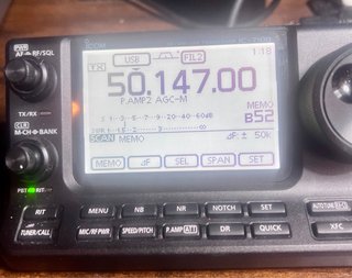 ICOM IC-7100 HF/VHF/UHF Radio Transceptor