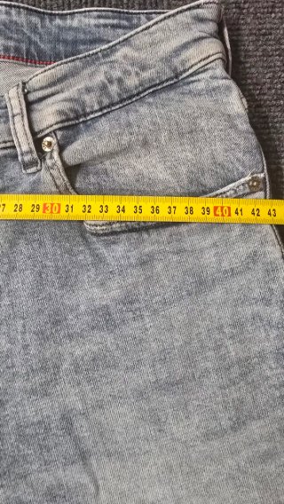 Tommy Jeans Pantalón Corto gris denim