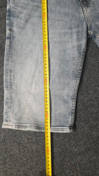 Tommy Jeans Pantalón Corto gris denim