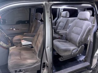 Kia carnival Furgoneta  2007!se vende se cambia !