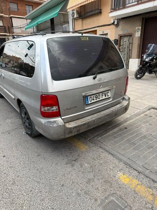 Kia carnival Furgoneta  2007!se vende se cambia !